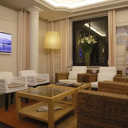 拿破仑酒店 芒通