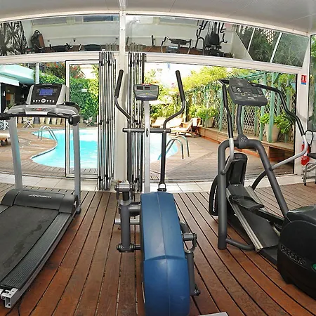 拿破仑酒店 4* 芒通