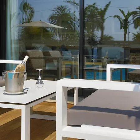 拿破仑酒店 4* 芒通