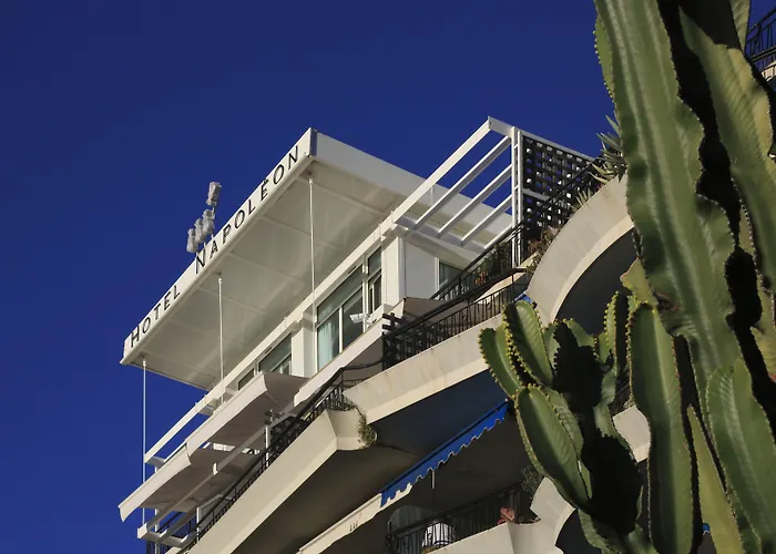 ナポレオン ホテル