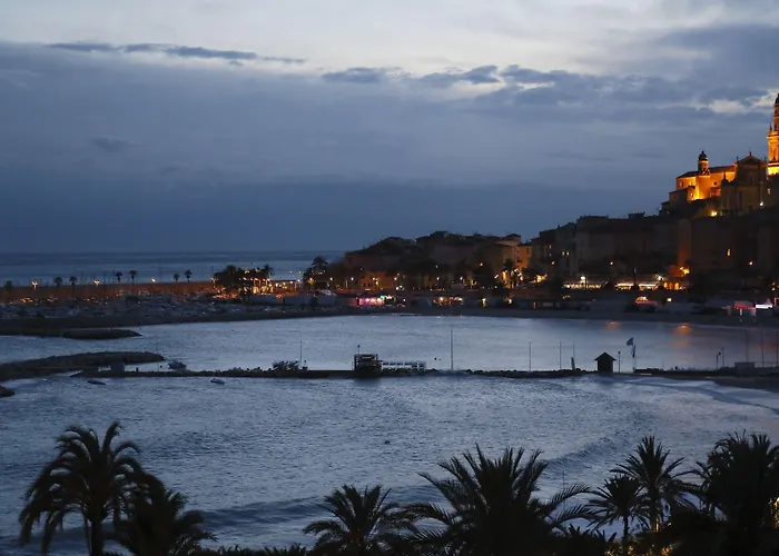 ナポレオン マントン